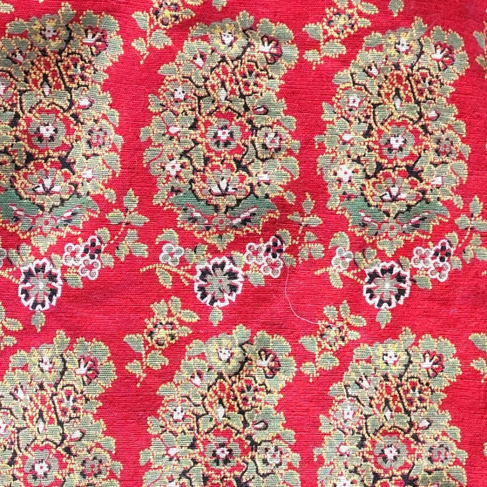 Pottery Barn Pair (2) Greta Bhotah Red Paisley Stand. Pillow Shams 85% Linen